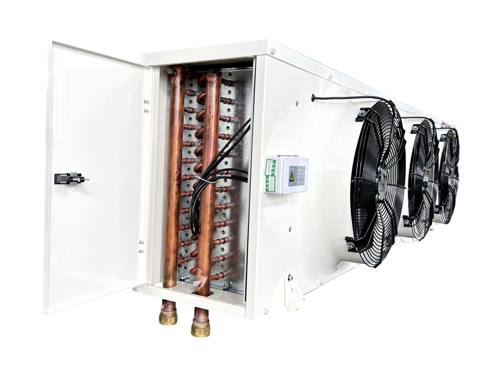 Nagy hatékonyságú, energiatakarékos és csendes vízhűtéses ventilátor Nagy hatékonyságú, energiatakarékos és csendes vízhűtéses ventilátor